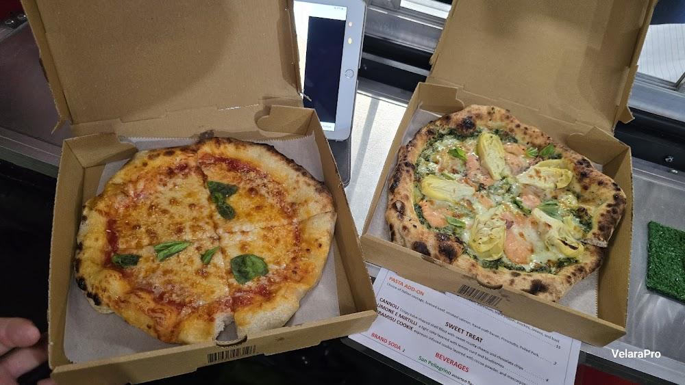 Izz A Lit Pie Menu image 3